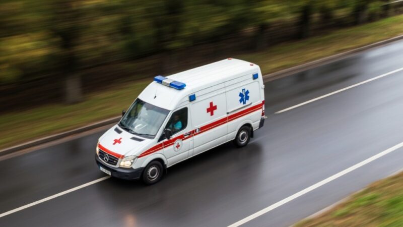 Ferie w bezpieczeństwie – spotkania policji z rodzicami w Nieliszu i Złojcu