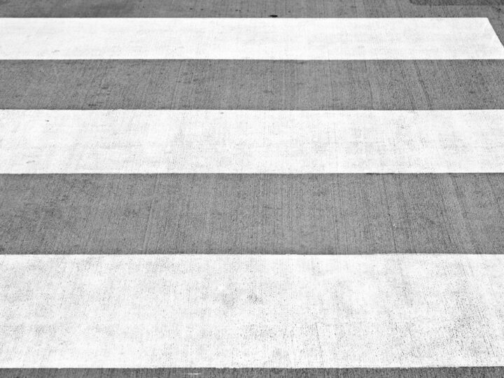 Policja Zamojska w akcji: Zwiększona kontrola bezpieczeństwa pieszych na drogach