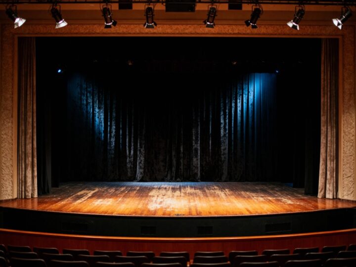 Premiera „Feblika”: Młodzieżowa Grupa Teatralna „Drobiazg” w akcji!