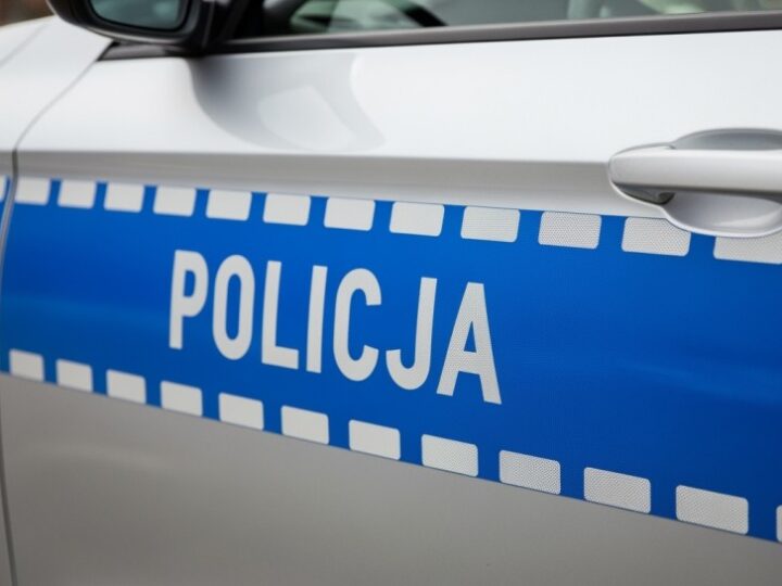 Policja w natarciu: Rekordowy wzrost nowych funkcjonariuszy i spadek odejść!