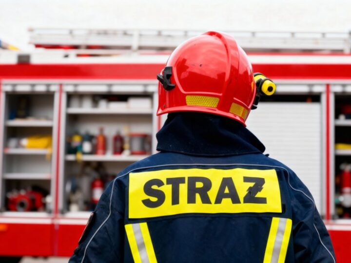 Strażackie widowisko na stadionie w Łabuniach – emocje i technologia w akcji!
