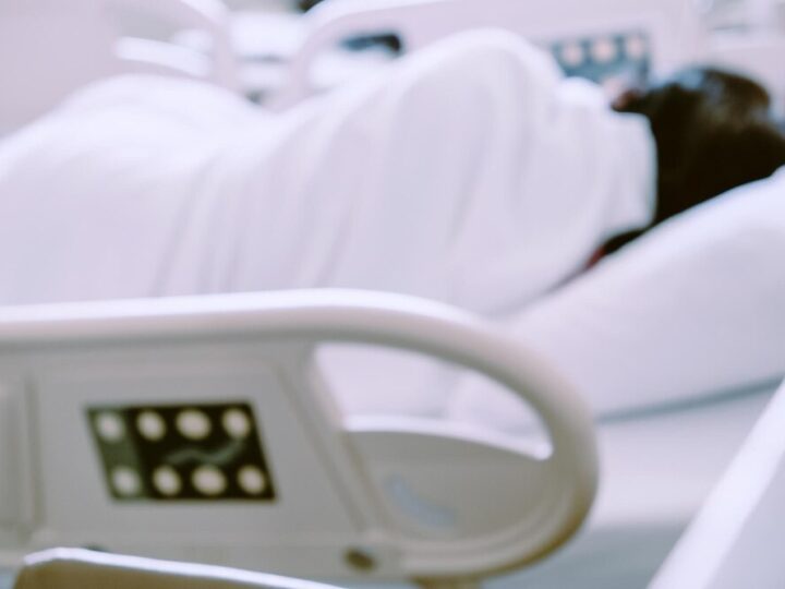 Szczepienia na wakacjach – klucz do zdrowia i bezpieczeństwa w podróży