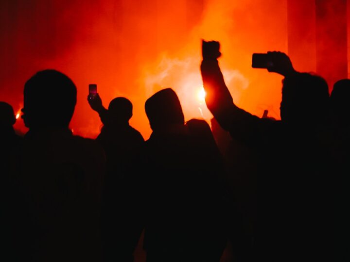Kwiaty we włosach, radość w sercach” – VIII Festiwal Piosenki Biesiadnej w Zawadzie zakończony!