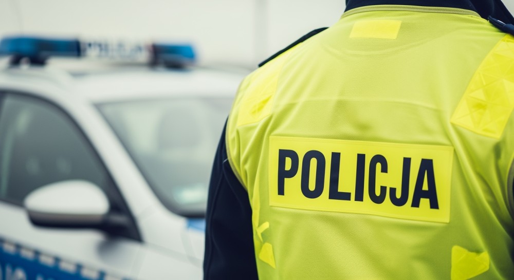 Wakacyjne bezpieczeństwo na drogach: Służby zwiększają patrole!